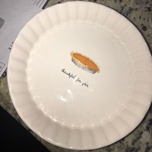 Rae Dunn thankful for pie