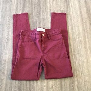 hollister garnet jeans