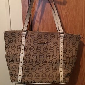 Michael kors purse