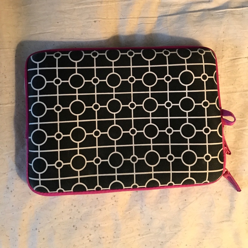 Tablet sleeve