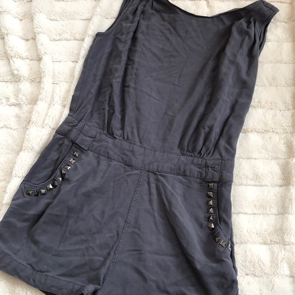 Max Rave Grey Romper - Picture 2 of 3