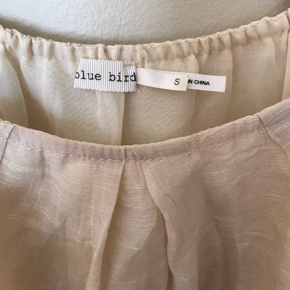 Flowing Ruffle Top - Picture 2 of 3