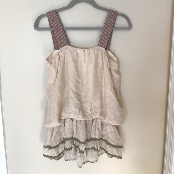 Flowing Ruffle Top - Picture 3 of 3