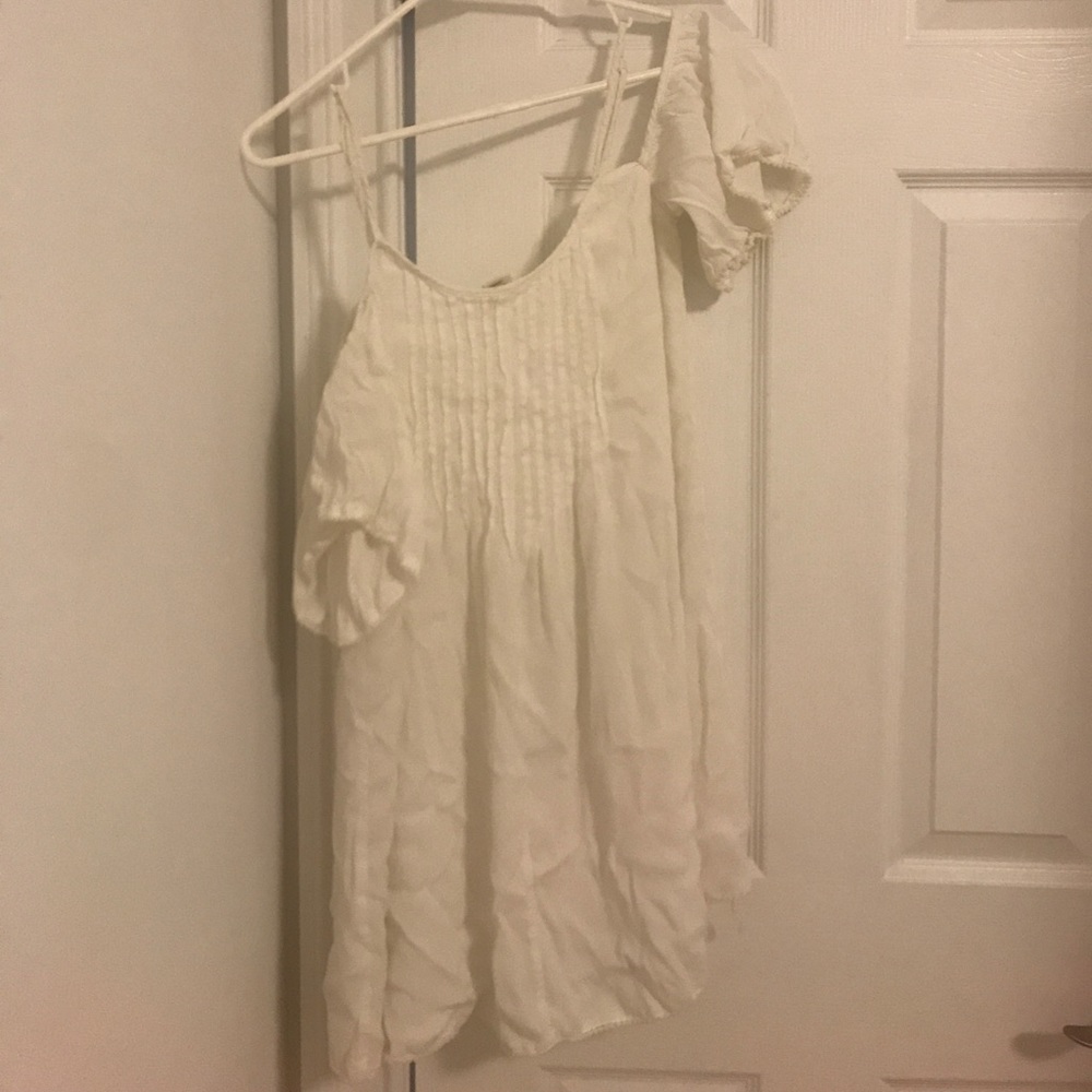 White off shoulder dress