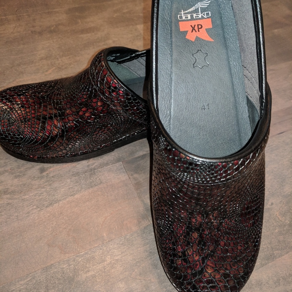 Sold!Professional clog