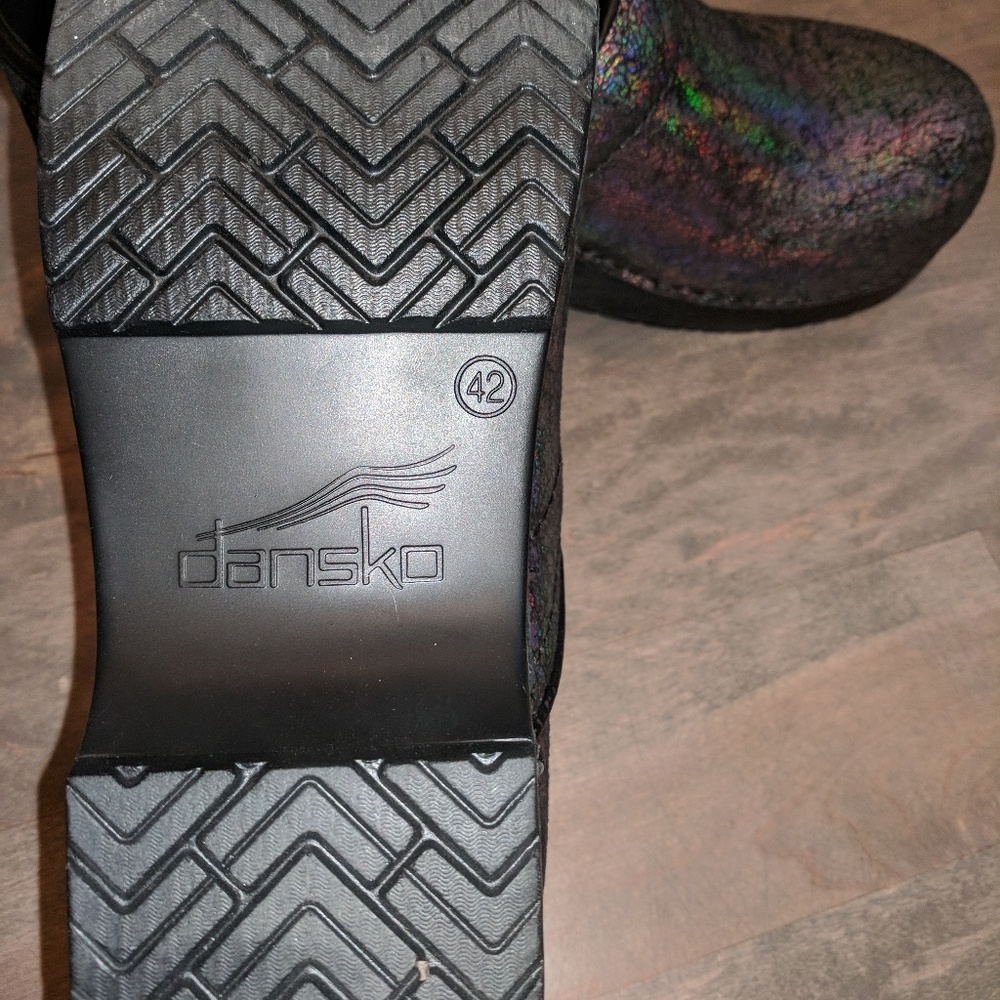 Sold!Professional clog - Picture 2 of 3