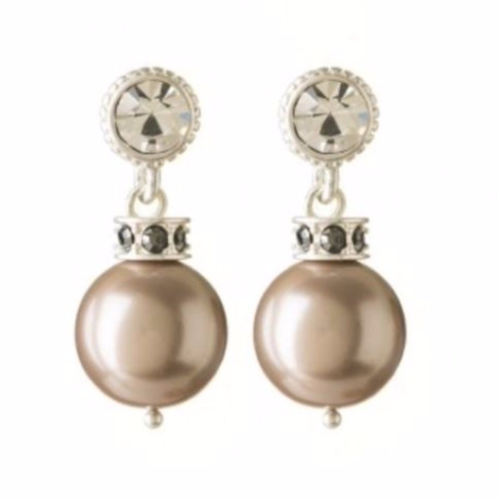 NWT Royal Drop Earrings - Smoky Pearl