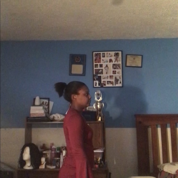 Dress - Picture 8 of 8