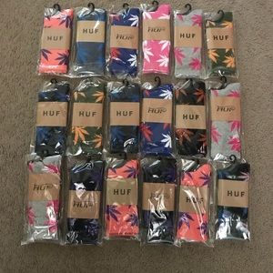18 pairs of huf socks