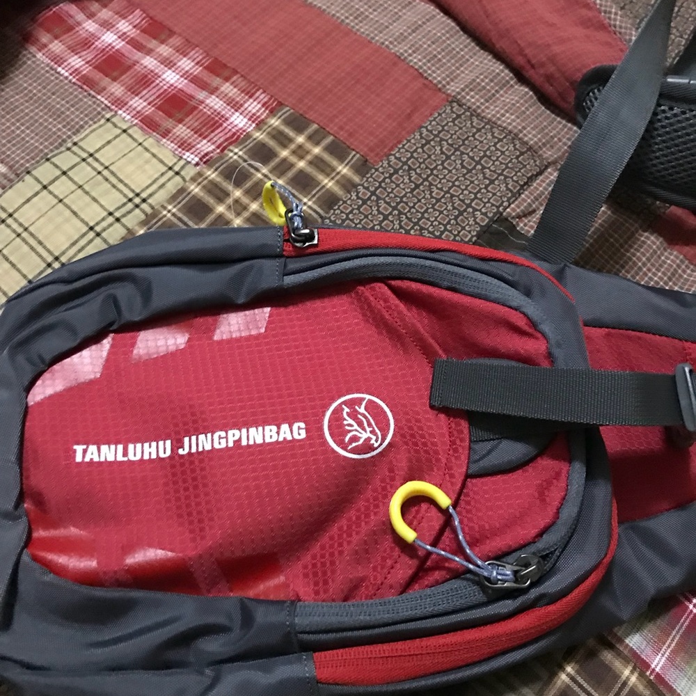 Small one shoulder back pack