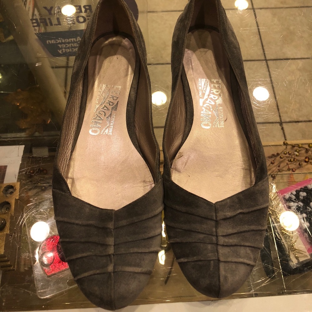 Ferragamo flats authentic used