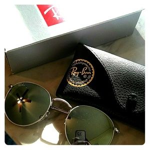 Ray-Ban round sunglasses