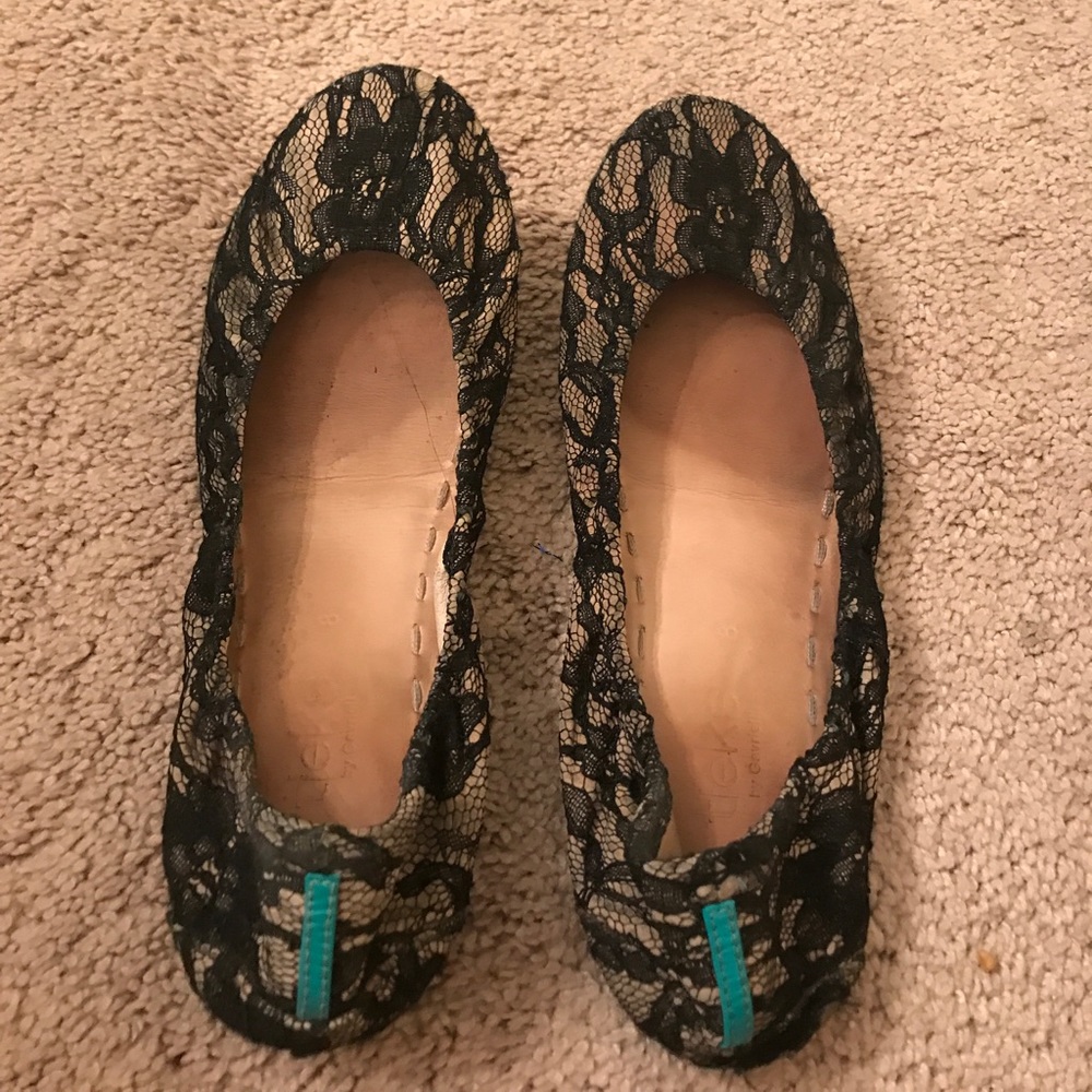 Old Black Lace Tieks, size 8