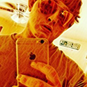 Meet your Posher, Lucas