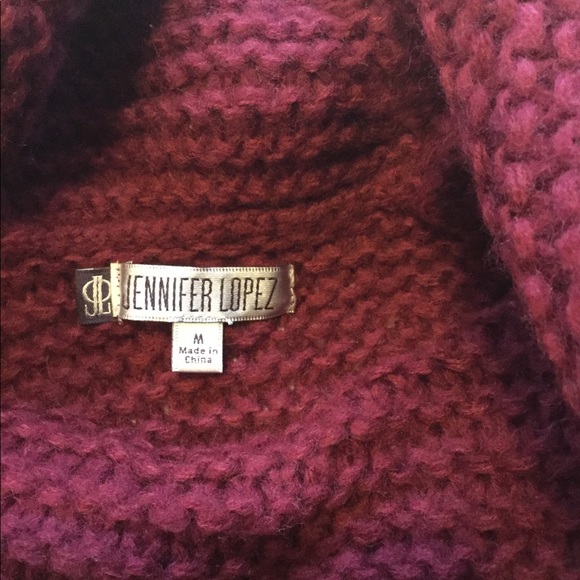 Jennifer Lopez Oversized Cowlneck - Picture 3 of 5