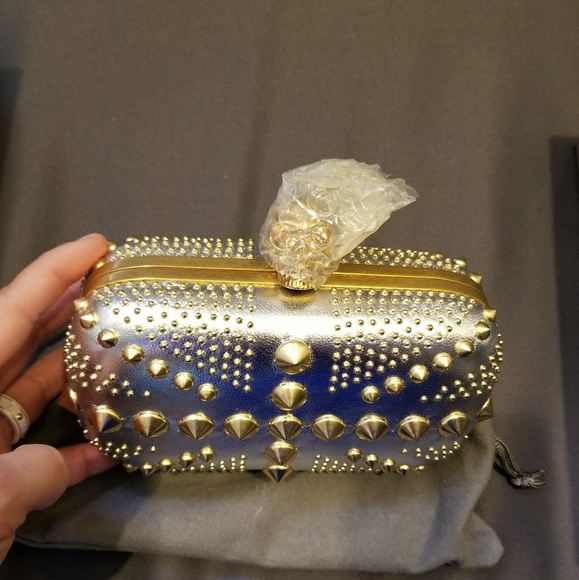 Clutch - Picture 2 of 4