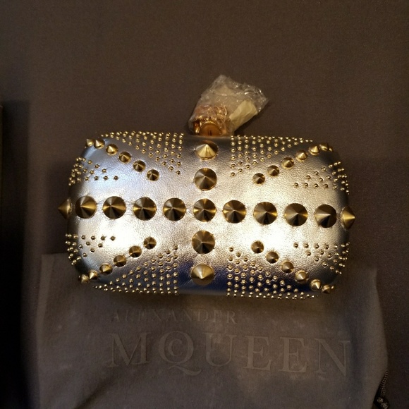 Clutch - Picture 3 of 4