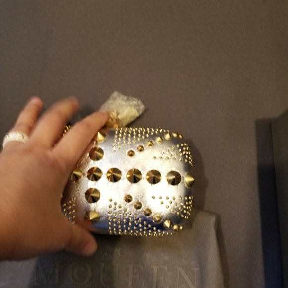 Clutch - Picture 4 of 4