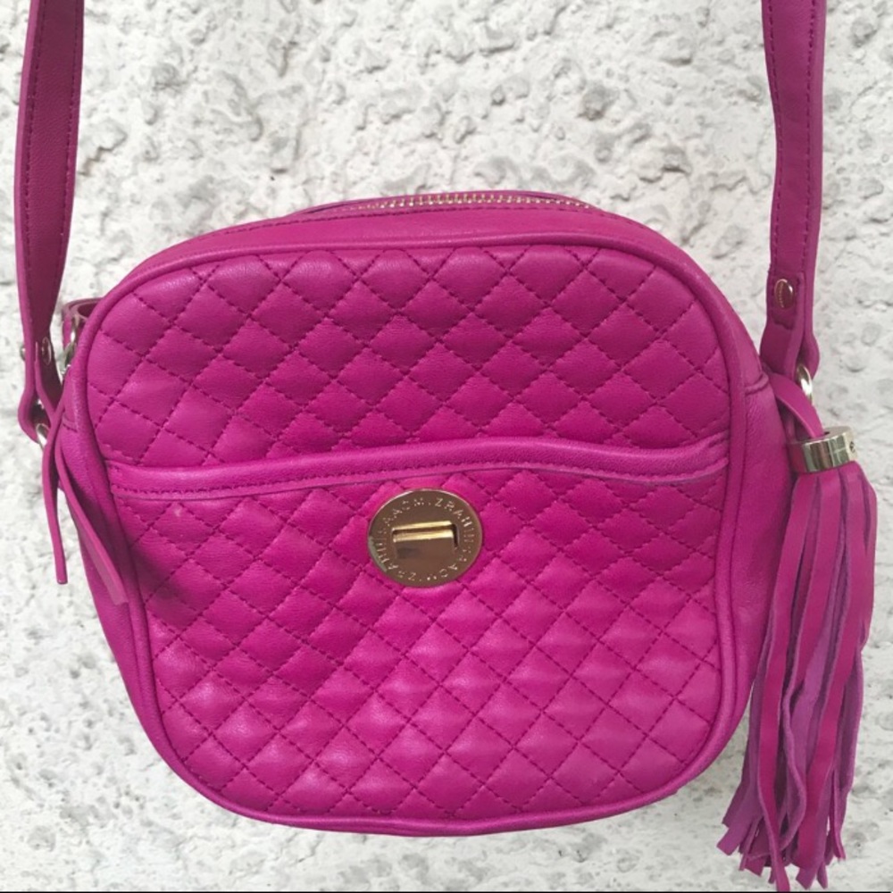 Isaac Mizrahi Quilted Crossbody
