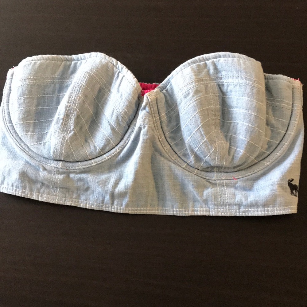 abercrombie and fitch jean crop top
