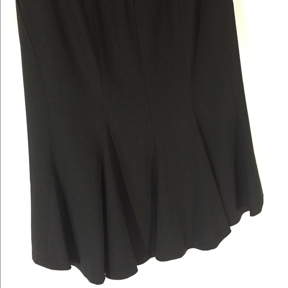 Banana Republic Black Back Pleated Skirt - Picture 7 of 8