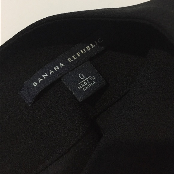 Banana Republic Black Back Pleated Skirt - Picture 8 of 8