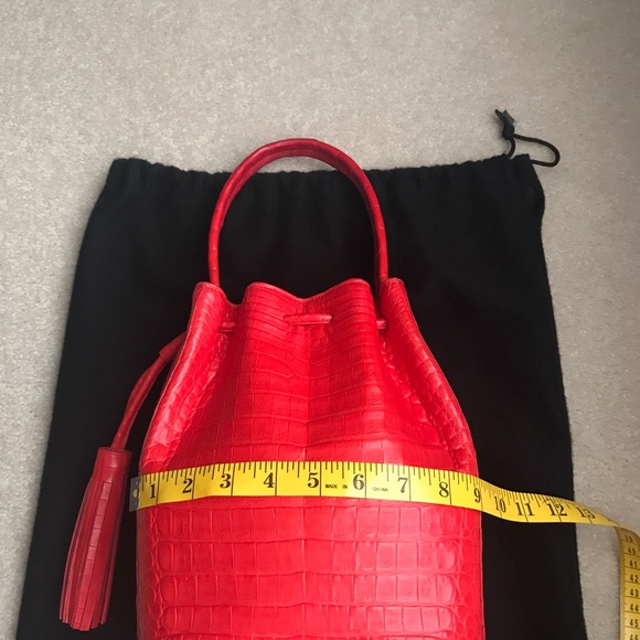 Nancy Gonzalez bag. - Picture 2 of 7