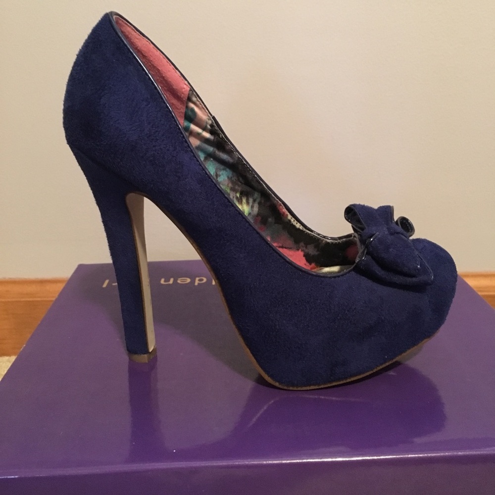 Madden Girl Suede Platform Pumps