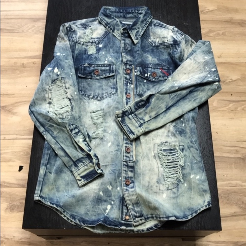 Men’s denim button up shirt