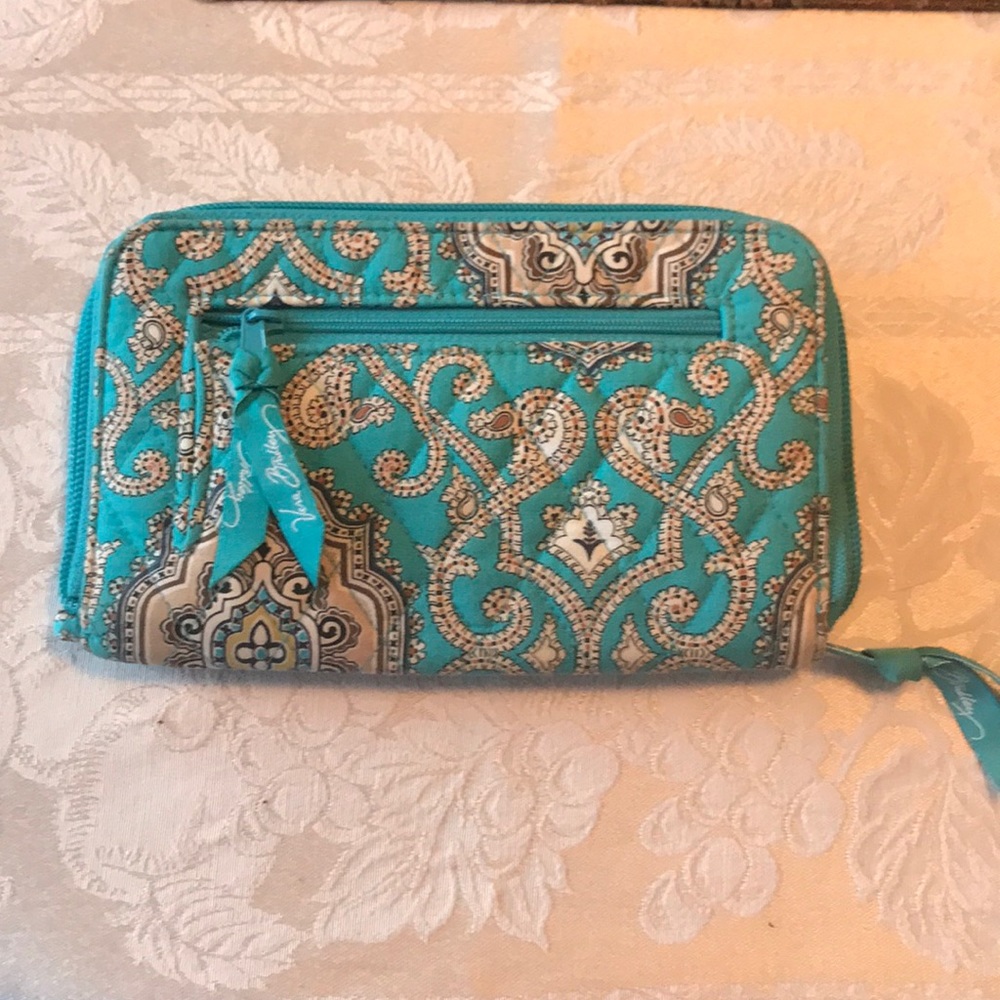 Vera Bradley wallet 5x8 NWOT