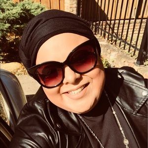 Meet your Posher, April