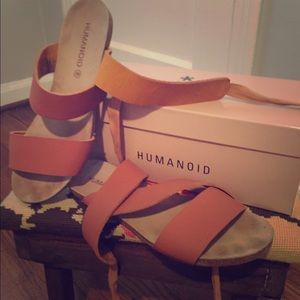 Humanoid Seas sandal in walnut, size 39