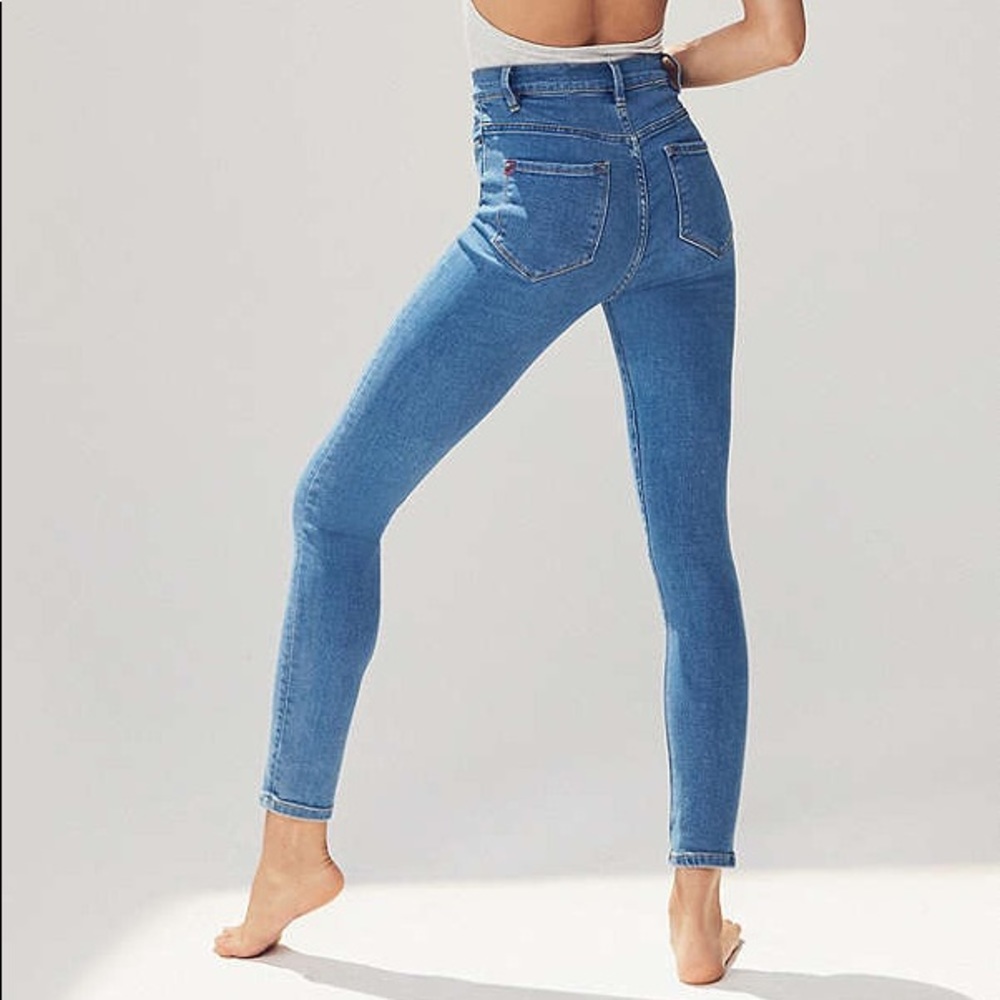 BDG Twig Super High-Rise Skinny Jean