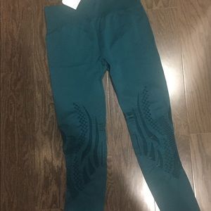 Fabletics brand new, leggings.Inseam  27