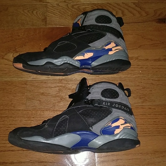 Jordan 8 - Picture 2 of 5