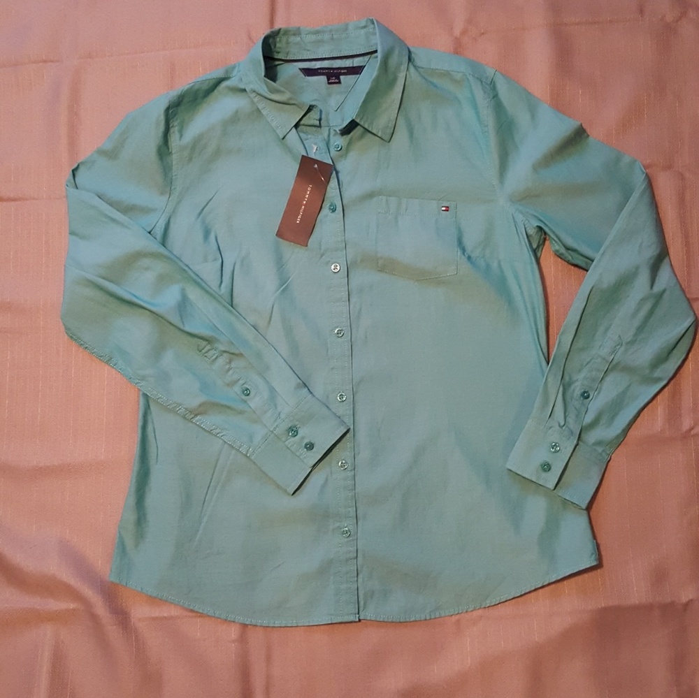 NWT Tommy Hilfiger Button Down