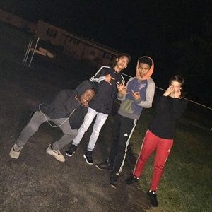 Meet your Posher, Sebastian