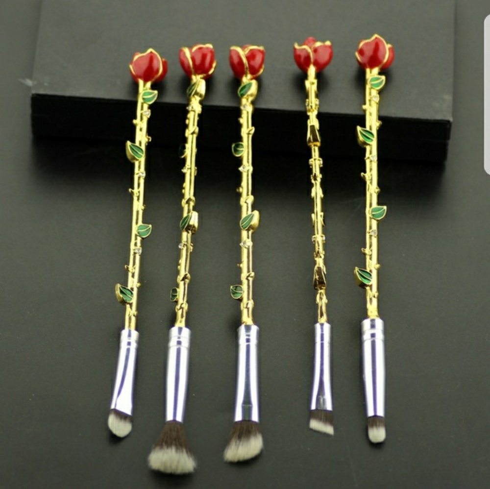 Makeup brushes Roses metal heavy