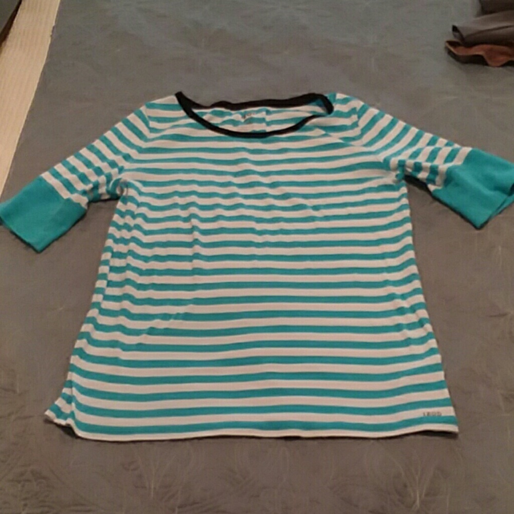 Woman's Izod Shirt