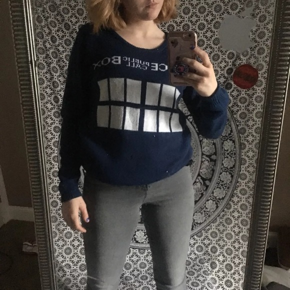 🚫sold🚫 Doctor Who Sweater - Picture 1 of 4