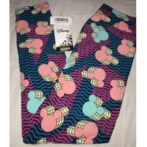 🌸LuLaRoe “Disney”Mickey RARE NEW OS HTF Legging🌸
