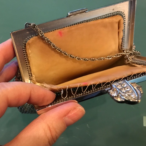 Vintage Whiting and Davis silver mesh evening bag - Picture 5 of 8