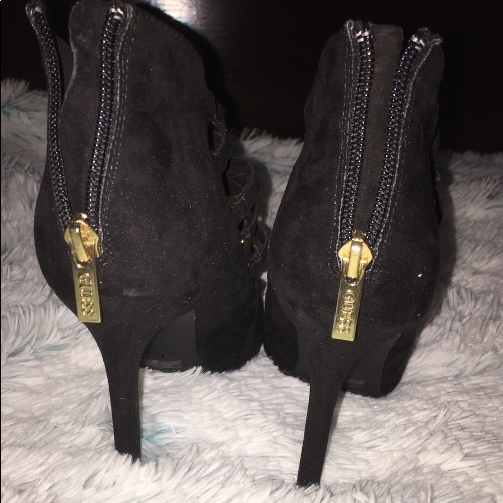 ✨GUESS POINTED TOE HEELS✨ - Picture 4 of 8
