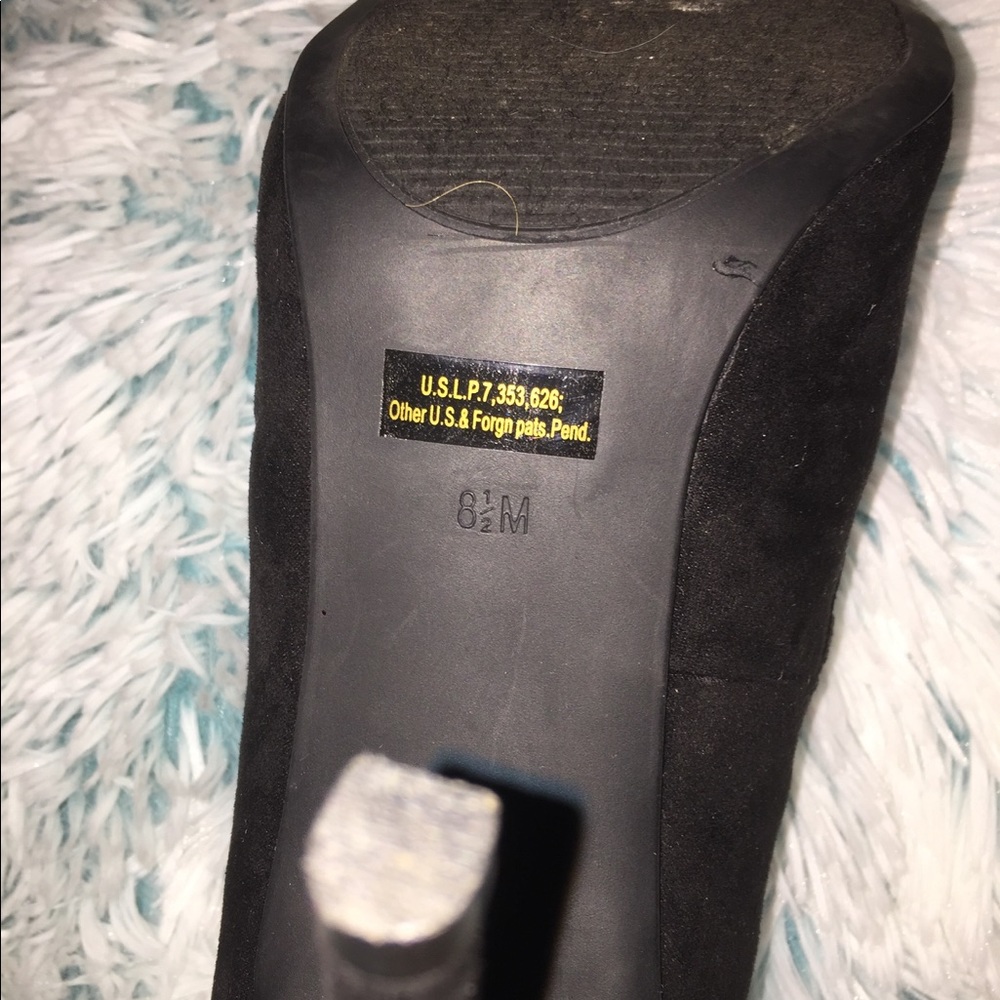 ✨GUESS POINTED TOE HEELS✨ - Picture 7 of 8
