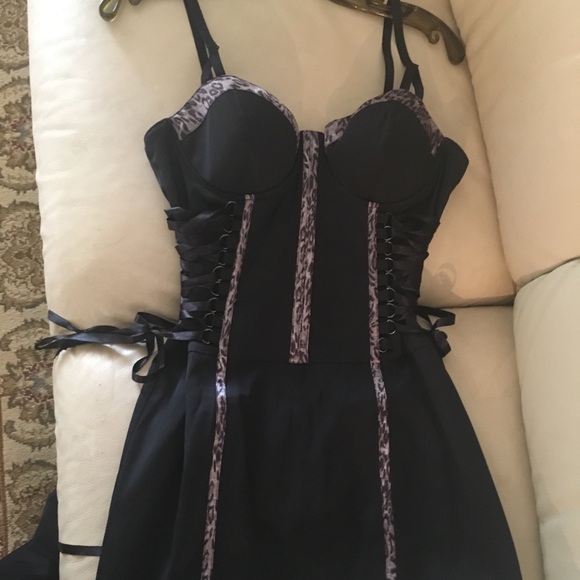 Guess Dresses & Skirts - Guess Cocktail party dress Size 4-6
