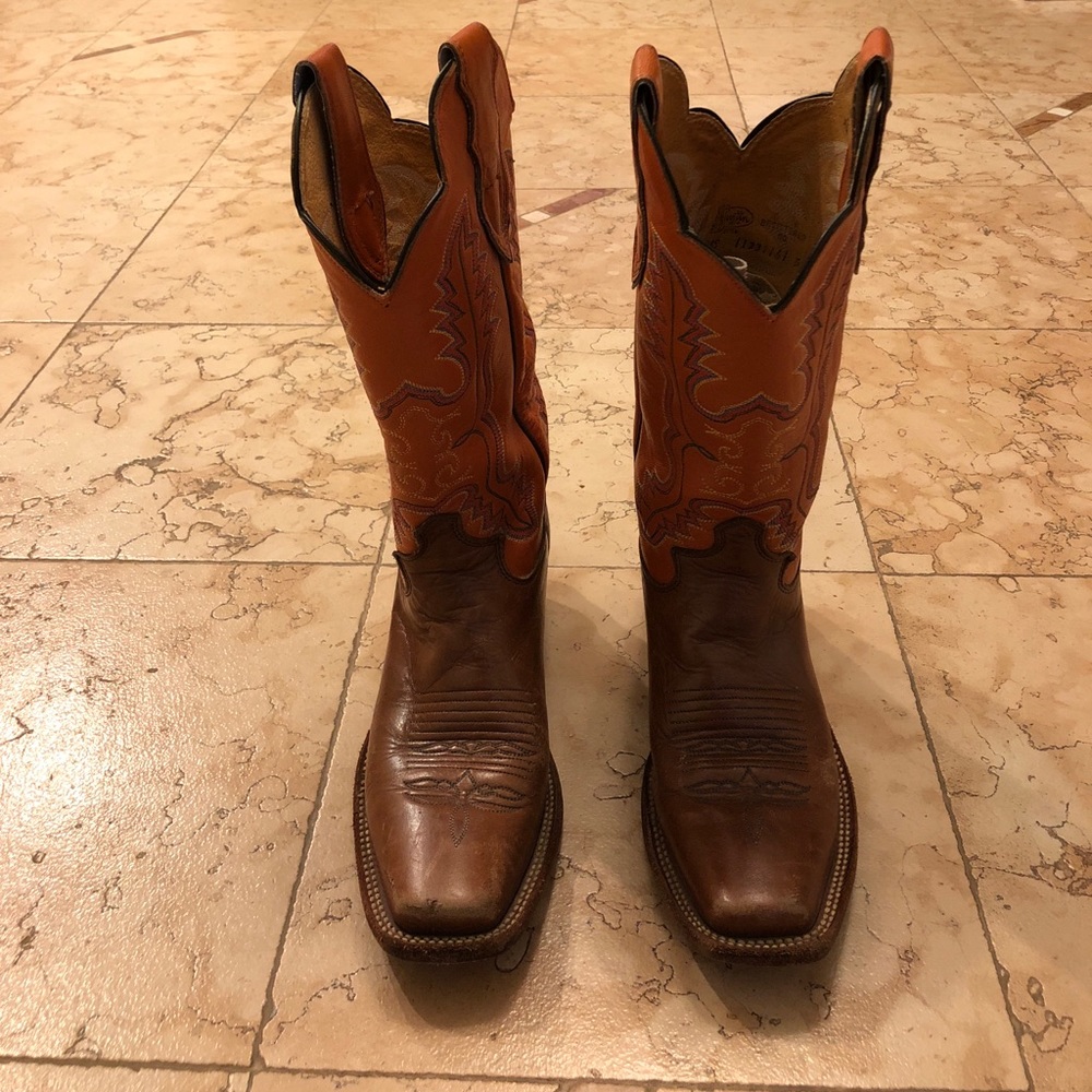Justine Cowboy boots.