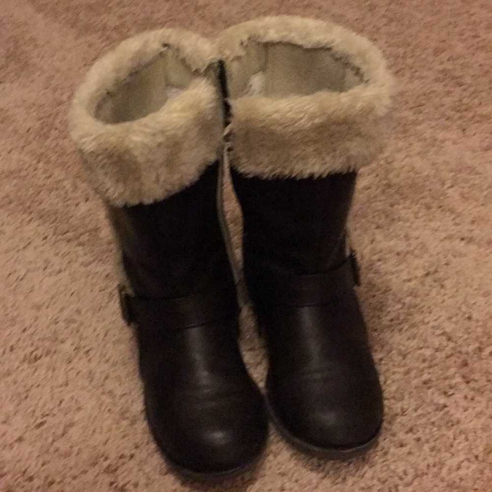Girl boots