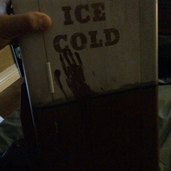 Call of duty mini juggernog fridge - Picture 5 of 5