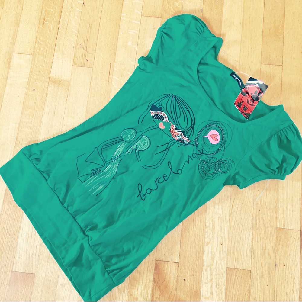 NWT European Tee Size Small