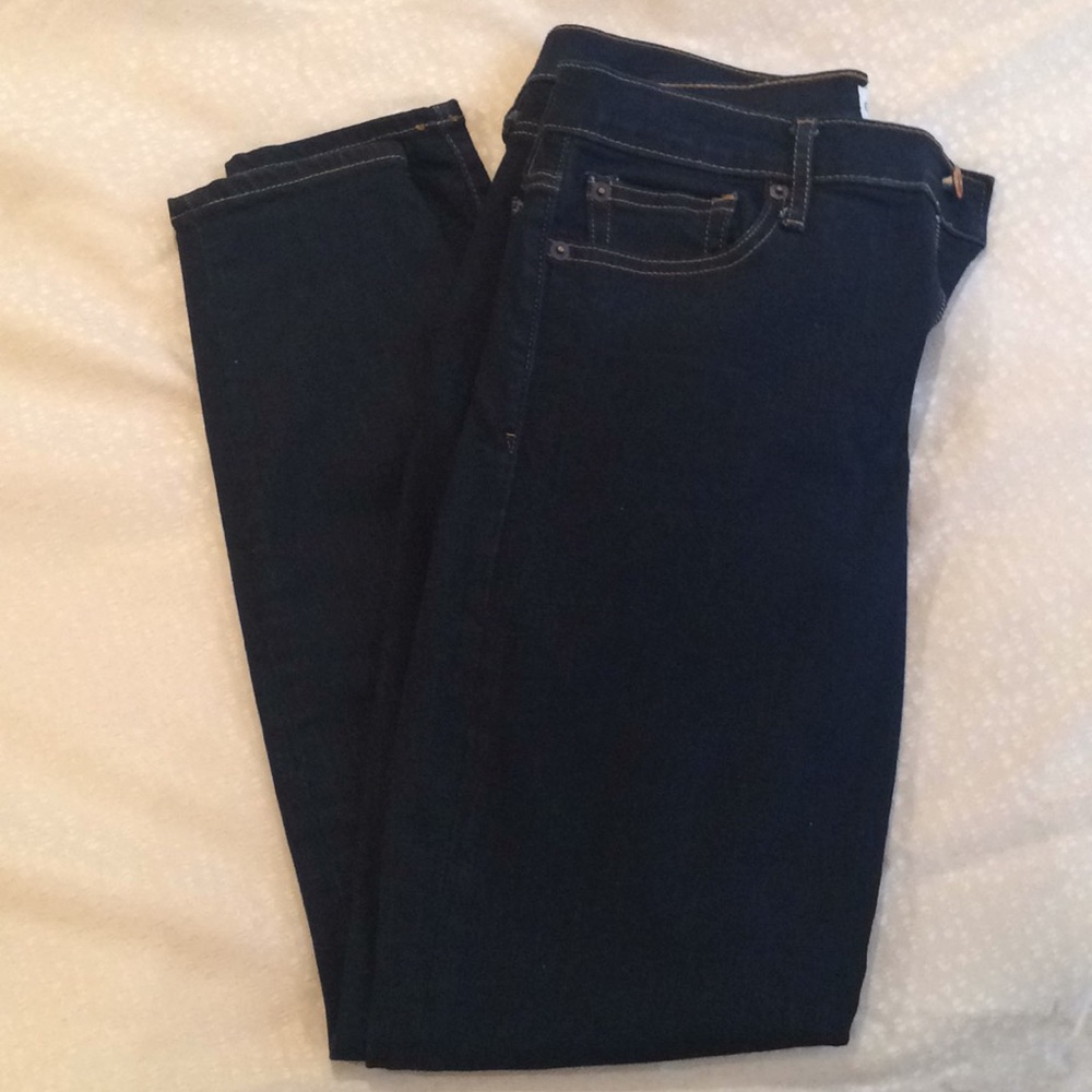 Gap True Skinny Jeans